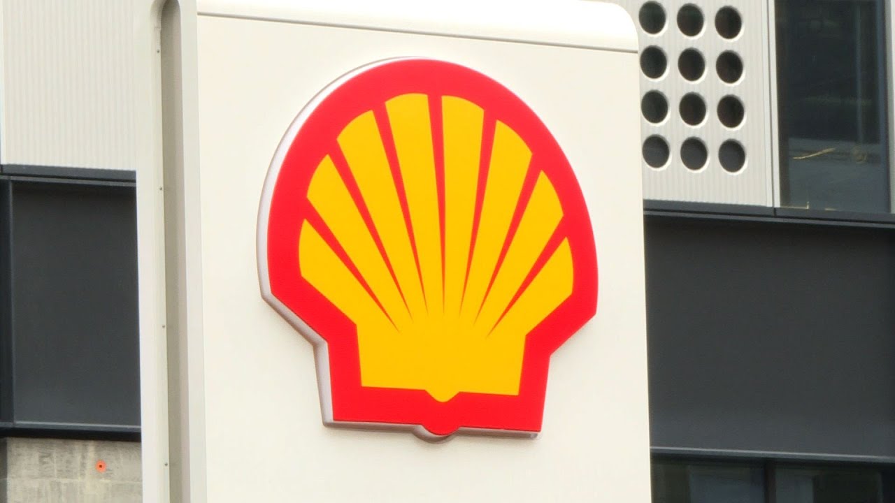 Shell anuncia saída do petróleo e gás russo | AFP - YouTube