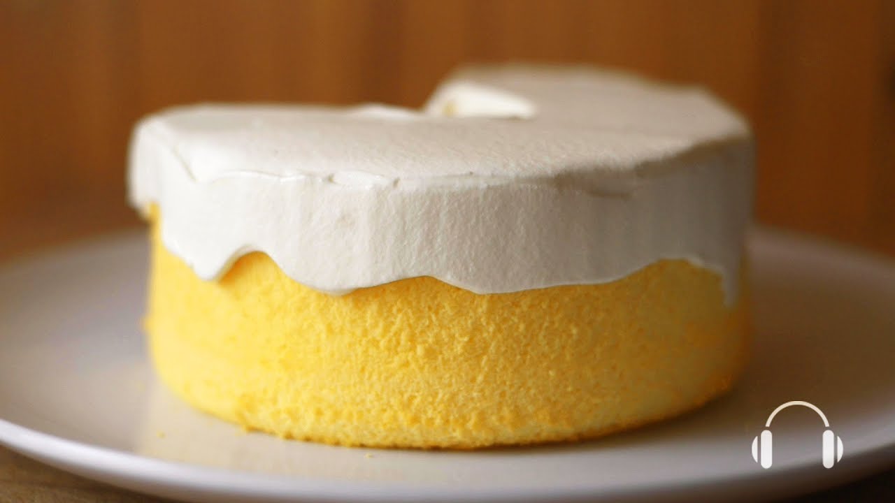 Gluten Free Rice Flour Chiffon Cake with Cream Filling and Topping Q