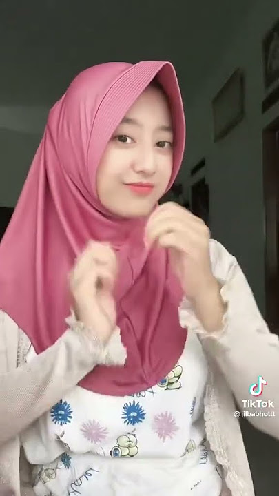 Senyum hijab #jilbab #cantik #jilbob #jilbabhot #hijabcantik #senyummusedekahmu #senyumcantik