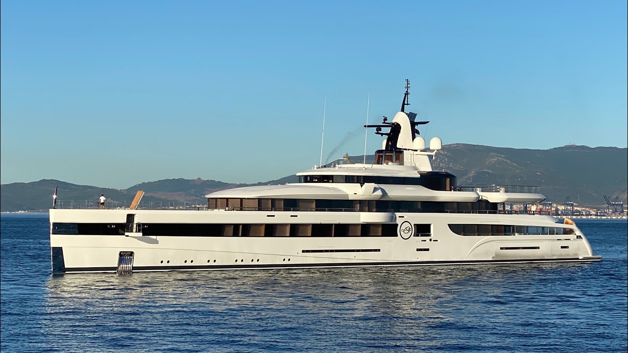 dan snyder yacht