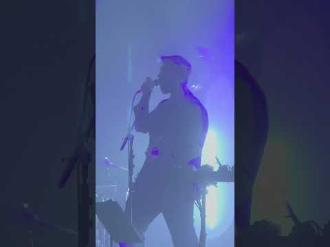 “I feel like I’m drowning” live Detroit. On tour now