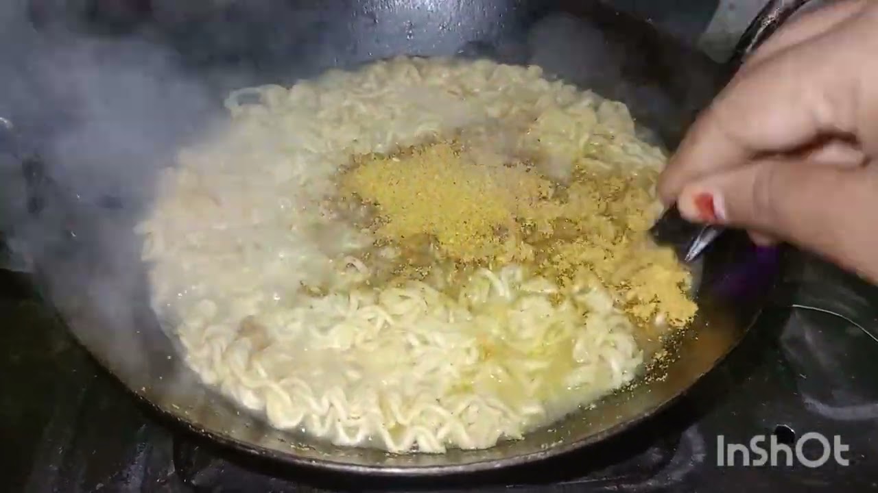 Tasty Maggi aur  yippee 😋😋