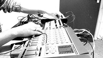 Яabotnik#002 - xOxbOx + MFB522