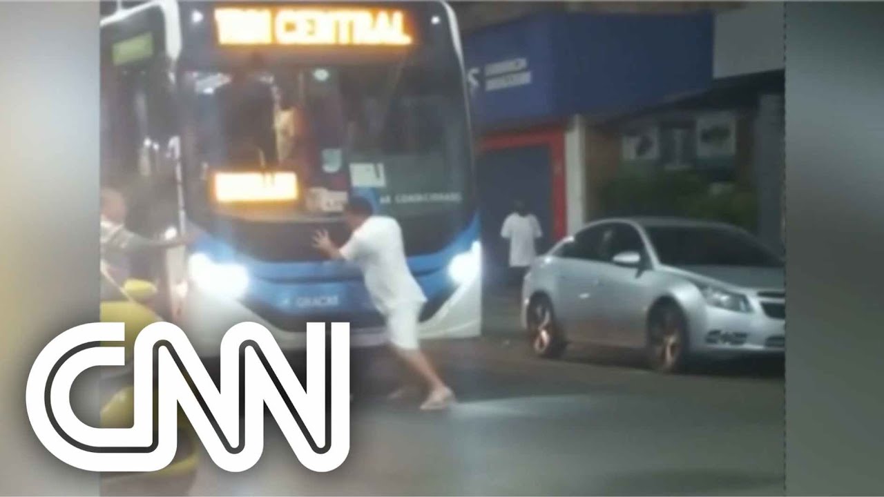 Motorista de ônibus é preso acusado de atropelar e matar bombeiro | CNN PRIME TIME