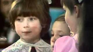 Bdh 1973 Spyat Ustalye Igrushki