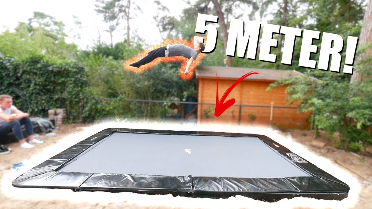 WIJ HEBBEN EEN NIEUWE TRAMPOLINE!