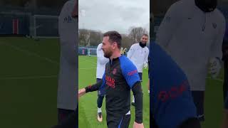 Messi Gets Standing Ovation From PSG Players  #shorts