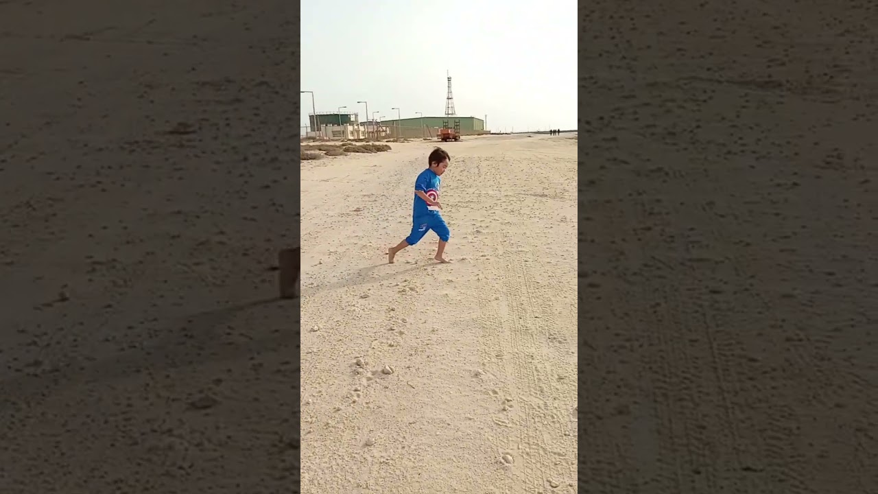 another beautiful beach in Qatar Umm-bab Beach 