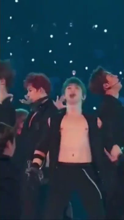 Jimin’s reaction to Wonho’s abs😩🔥🔥 other idols #shorts #kpop