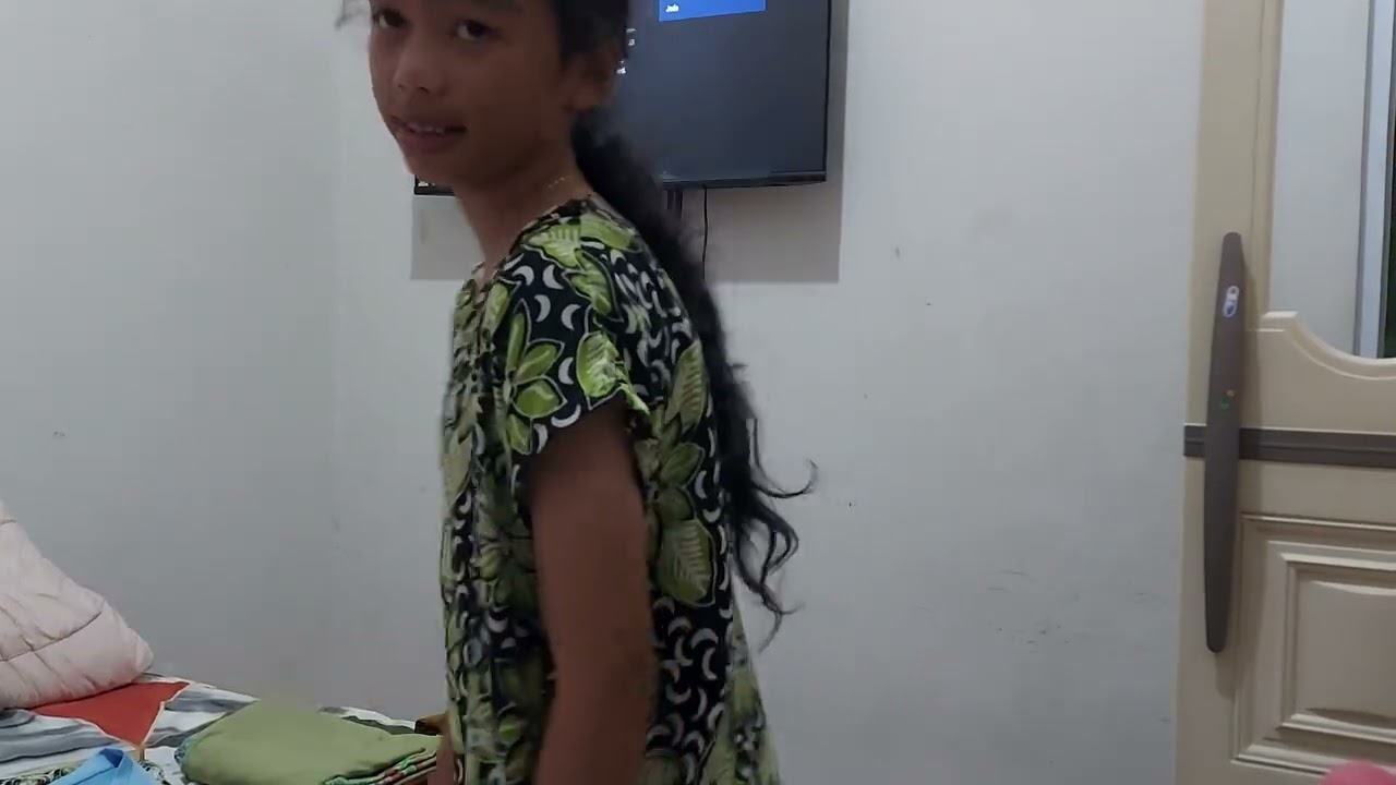 Tasya lagi akur sama papa dikamar