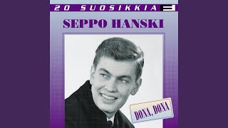 Video thumbnail of "Seppo Hanski - Sua hyväilen"