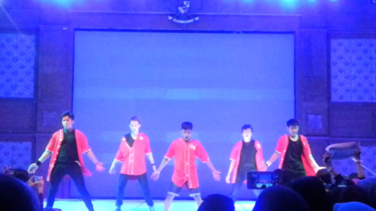 151122 MAC GRECON - On and On [Vixx Dance Cover] @KWF2015 - YouTube