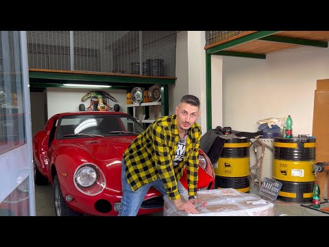 Cum arata scaunele de la Ferrari 250 GTO???