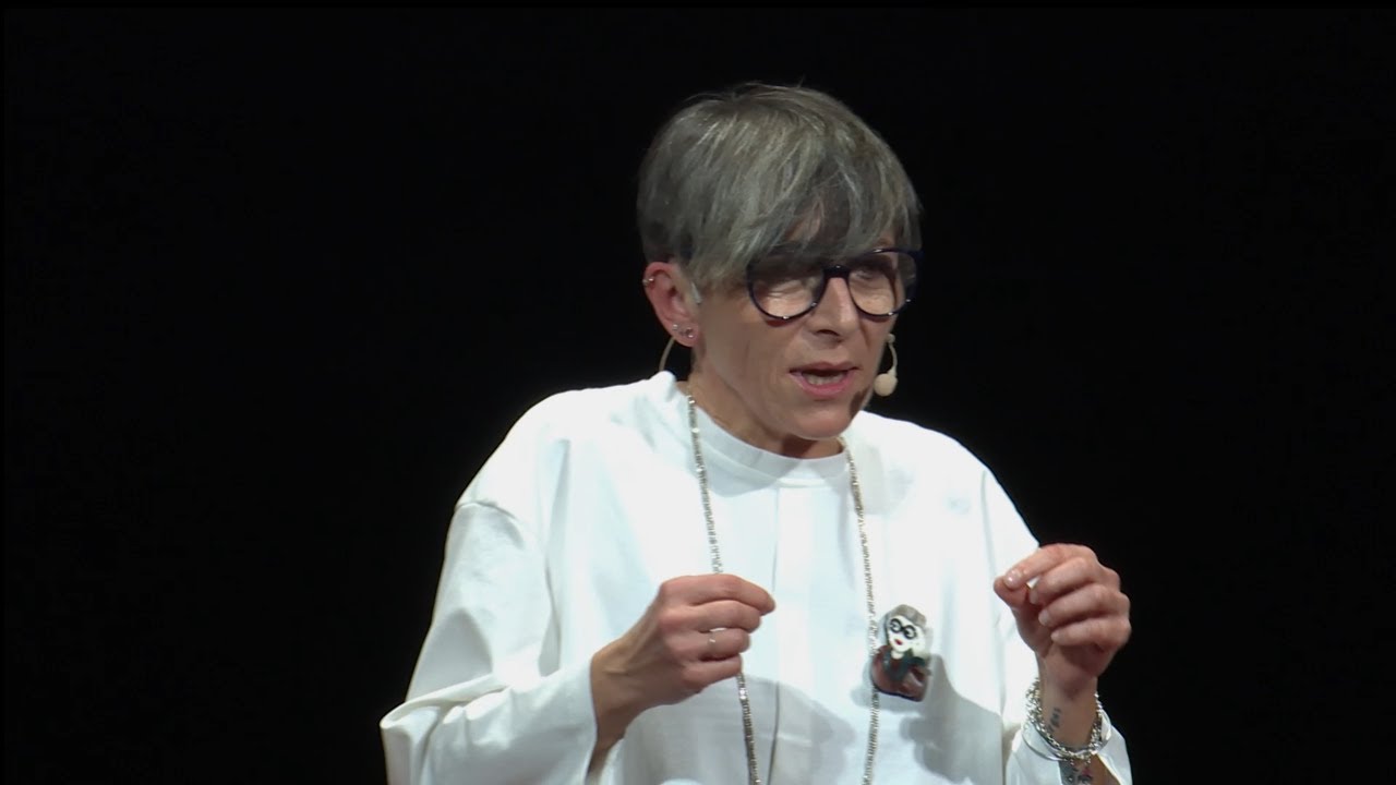 Allenare la giocosità, il superpotere che non pensavi di avere | Cristina Savi | TEDxVerbania