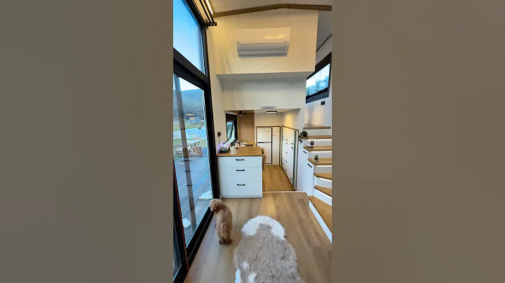 24m2 Minimalist Tiny House thumbnail