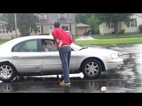 Family Dollar Employee Sprays Girl With Febreze