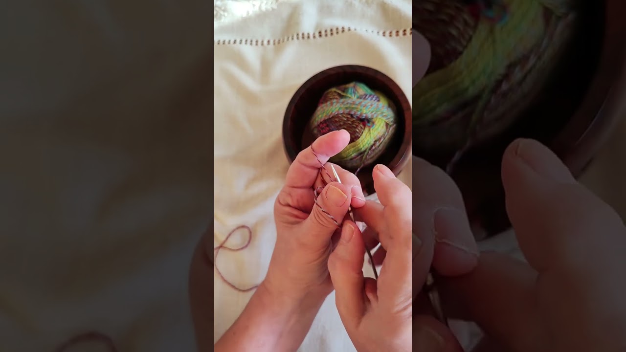 Elastisches Bündchen stricken.