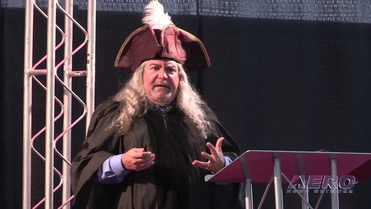 AERO-TV: Leonardo Da Vinci - Redbird Migration Flight Training Conference 2014