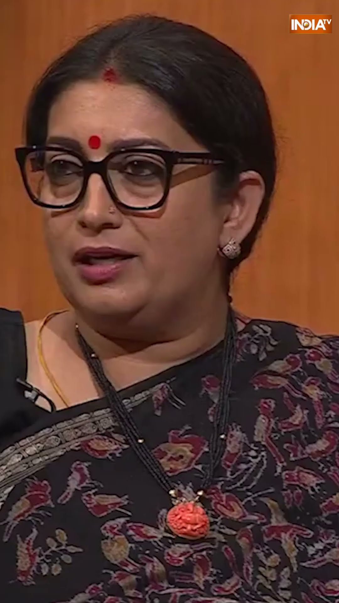 #rajatsharma के सामने #aapkiadalat में #smritiirani ने खोल दी #congress की पोल #indiatv