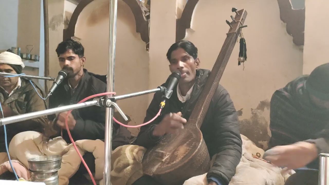 दात्ता हरि सिंह दे दर ते आके स्वर मक्खन महाराज जी ढाबां