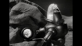 Robotoid Contacts Alien Master | Lost In Space (6/14)