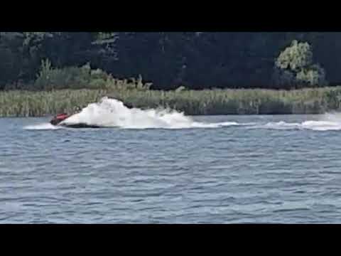 Intimiderende jetskiërs verpesten sfeer op Veluwemeer: „Testosterongehalte is hoog”