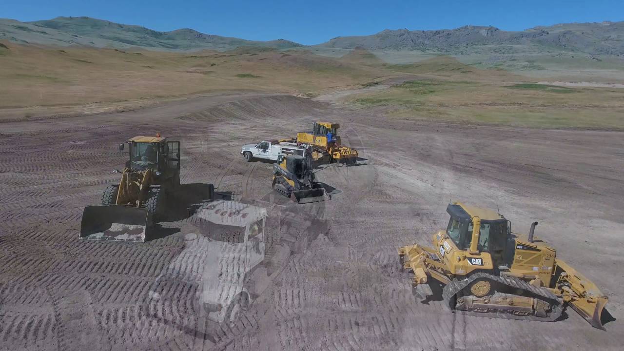 Short Course Side by Side Razor Track Building - YouTube