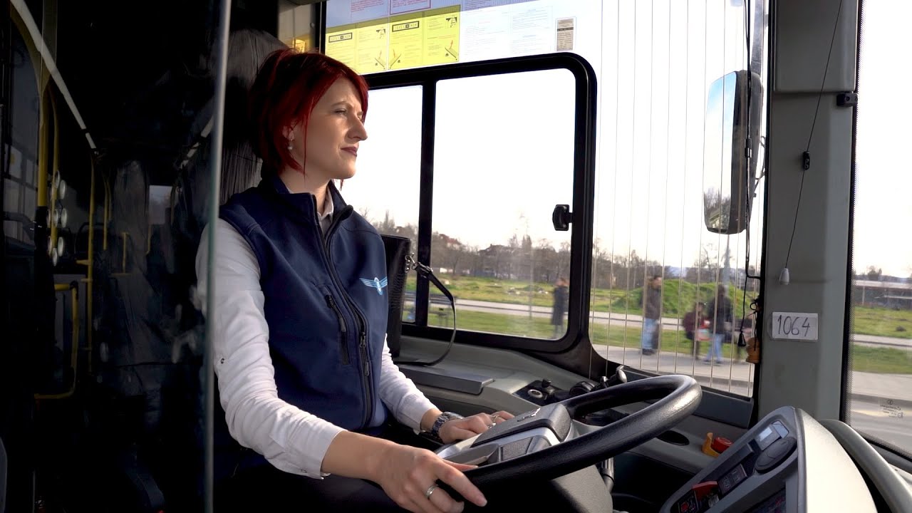 Žena koja vozi gradski autobus - Novi Sad | Gradske info