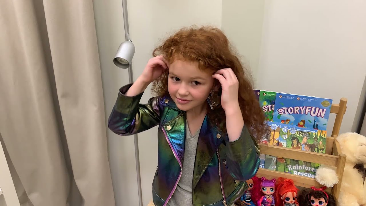 L.O.L. OMG dolls “Cosmic Nova”