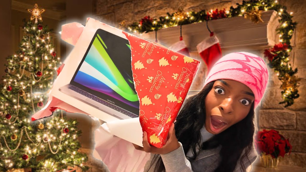 BEST XMAS GIFT EVER?! + FIRST TIME SNOWBOARDING!!