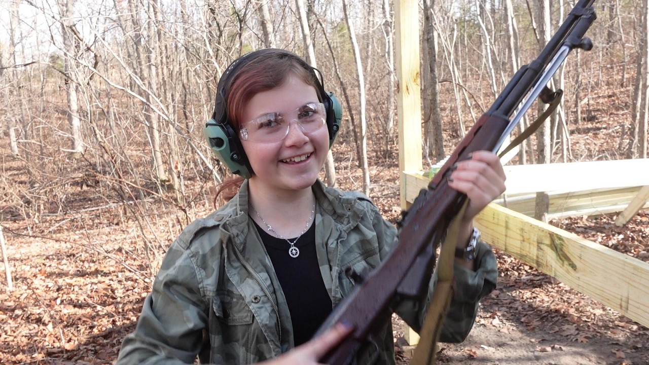 Испытание по раздавливанию банок с помощью нескольких видов оружия!