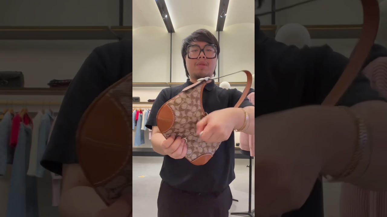 The crystal Hamptons bag 