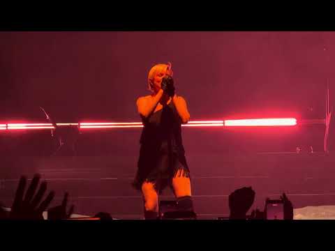Robyn - hang with me (live from CDMX)
