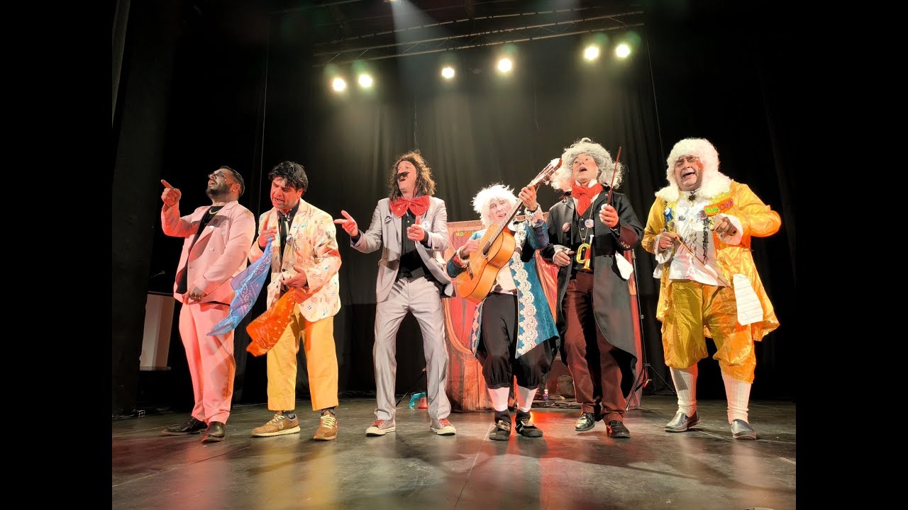 LOS CLASICOS Y EL HIMNO DEL CARNAVAL .