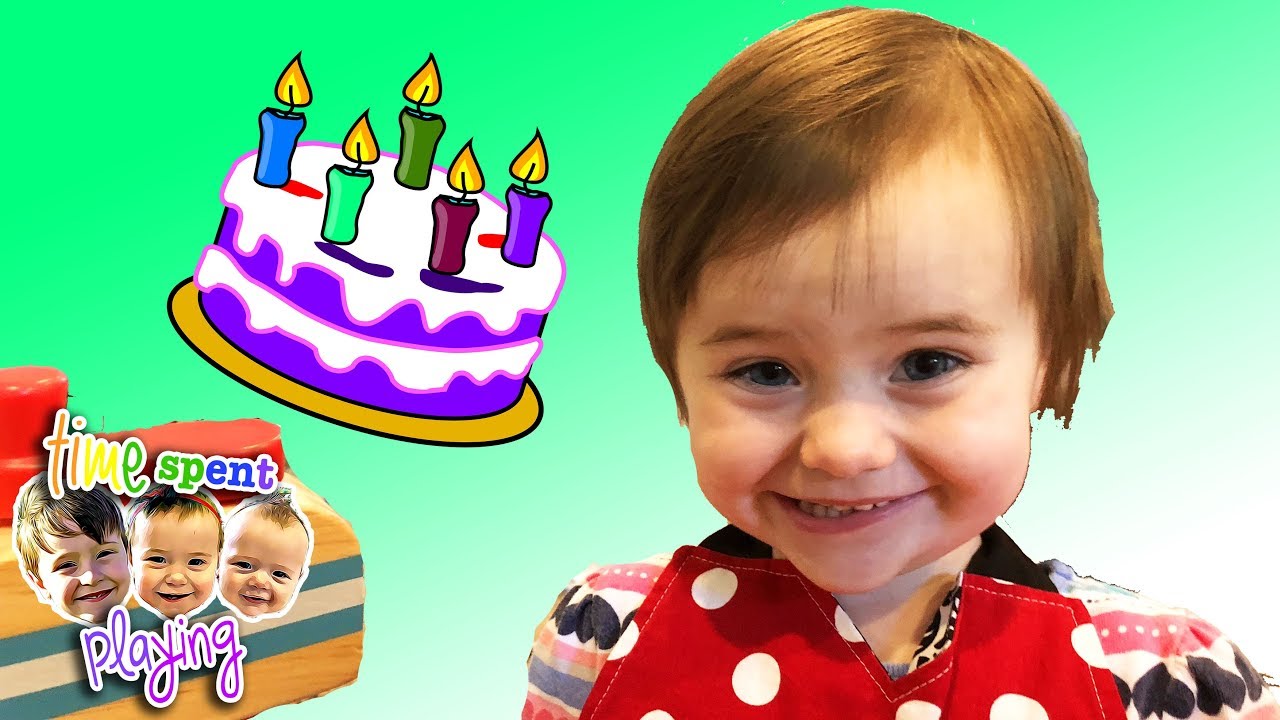 Pretend Play Food Toys Baking a Happy Birthday Cake - YouTube
