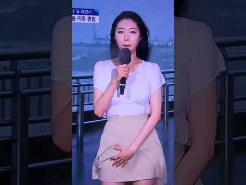 강풍에 밀려도 계속 보도하는 현장 #shorts
