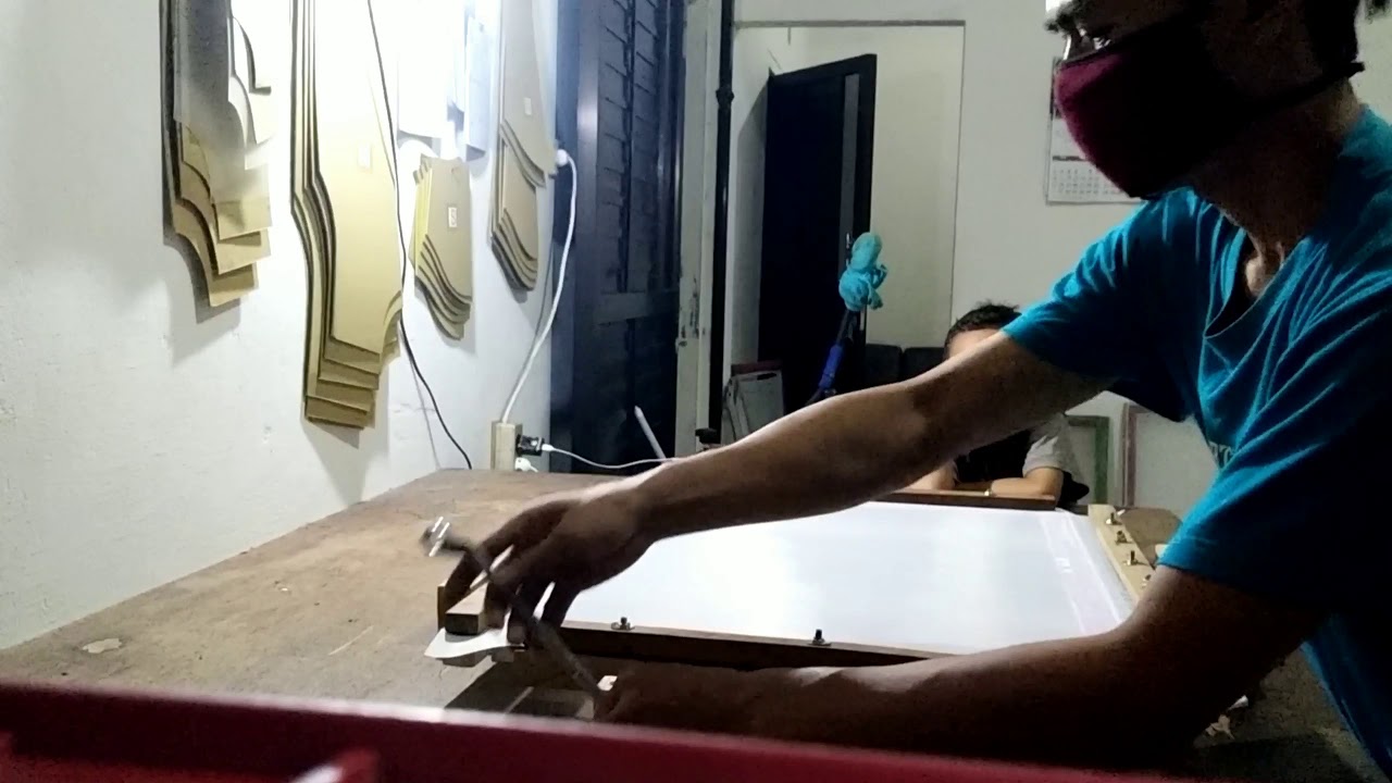 pasang kain screen sablon (alat penarik sekrin diy home made)