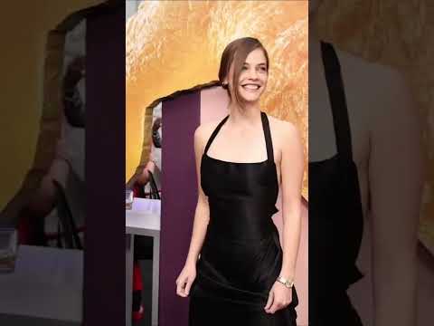 QuickClipsHQ - Barbara Palvin Goes RARRRGHHHHH! @ Godzilla x Kong Premiere #godzilla #premiere #kong