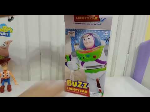 لعبة وودي وباز يطير 