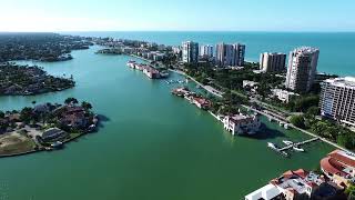 Haeuser Am Kanal, Bucht, Golf Von Mexiko - Wasserimmobilien Naples Florida -
