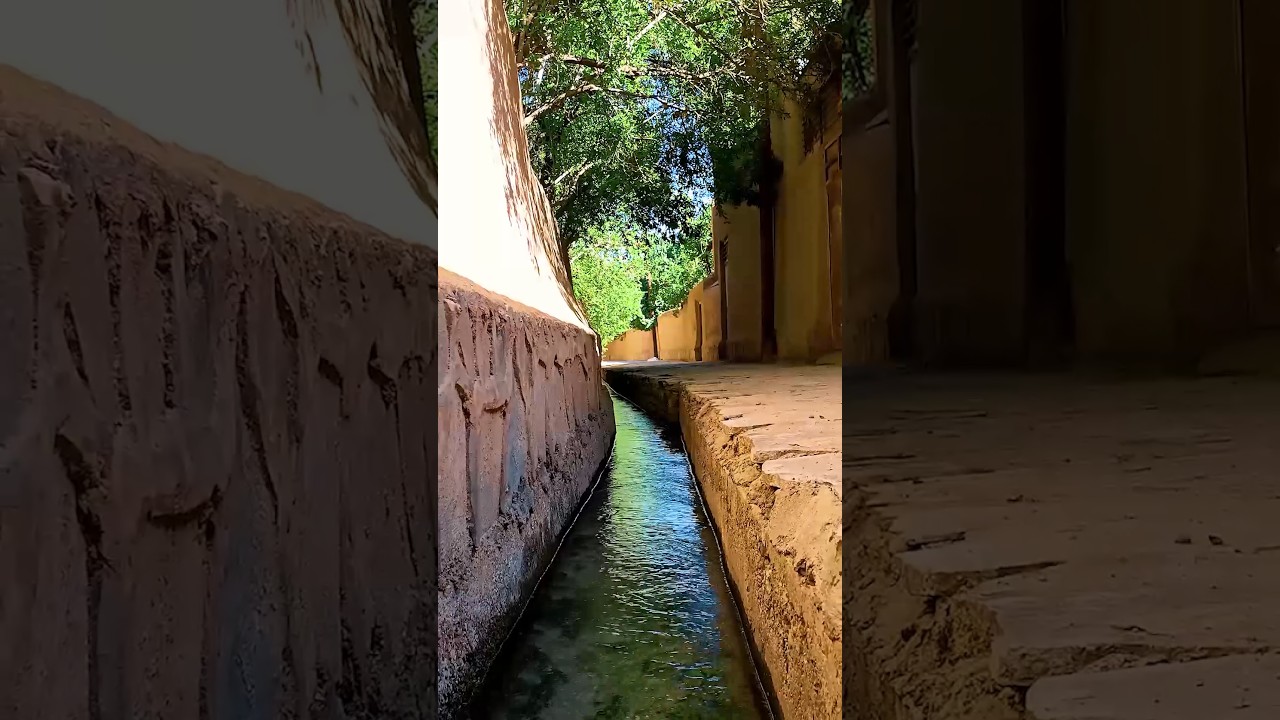 The relaxing sound of running water in an alley in Taft    