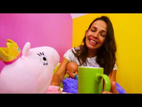 Prendersi cura delle bambole con Maya e Lina