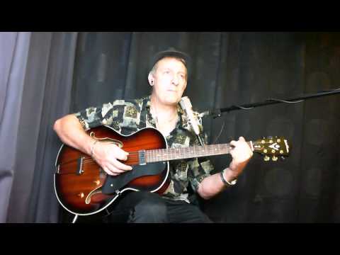 Elle est a toi cette chanson accords et paroles chant guitare acoustic blues by Dadymilles