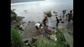 Jala Ikan Pora pora di Tongging Danau Toba