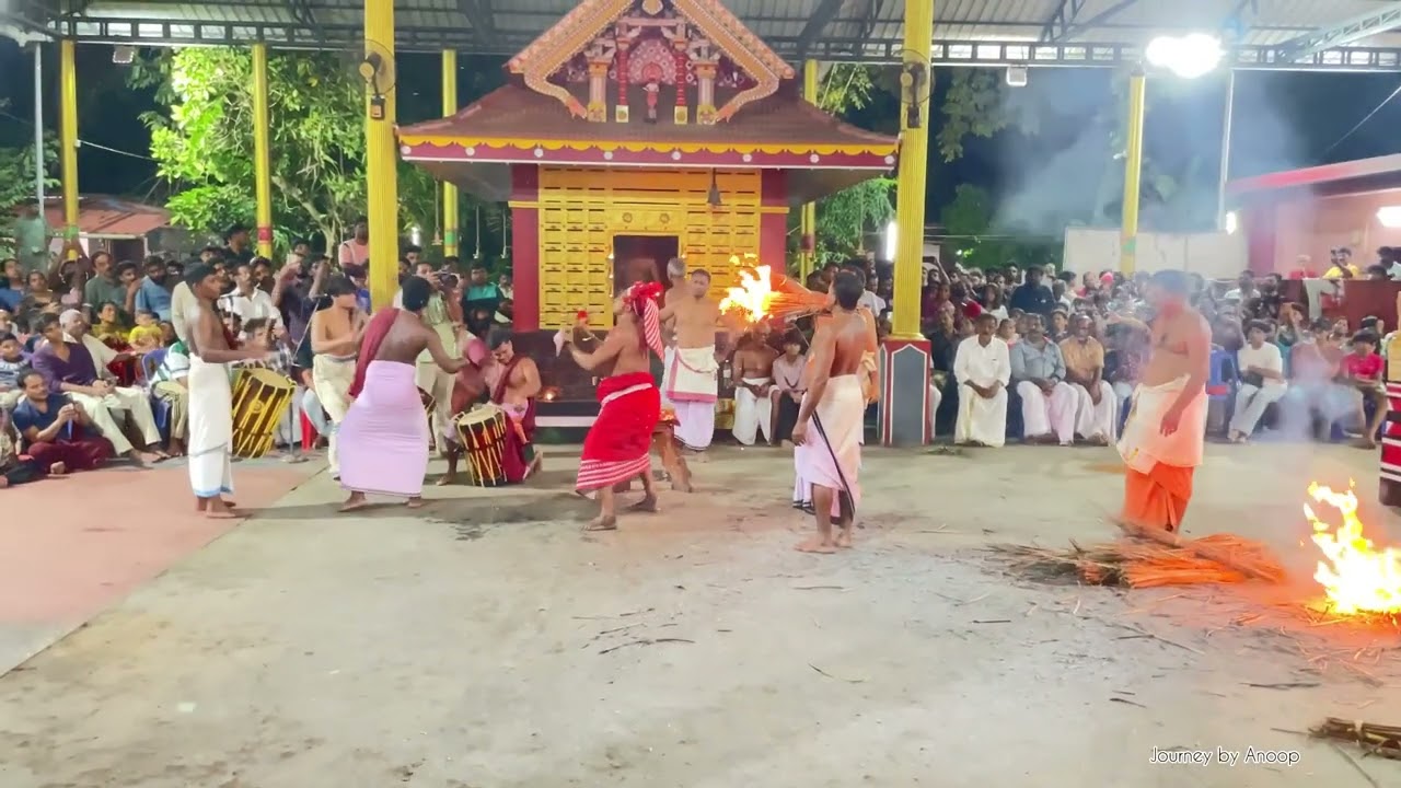 തുലാം പത്തിന്  ശേഷം കാസർഗോഡ് ജില്ലയിൽ ഷാനു പെരുവണ്ണാൻ ആദ്യ കതിവന്നൂർ വീരൻ.തെയ്യത്താം വളപ്പ് കുനിയൻ