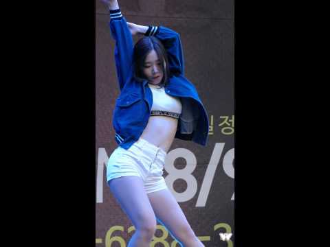 150613 여성댄스팀 크루셜 - 나쁜 여자-레이디스 코드 (동대문 헬로 apm)