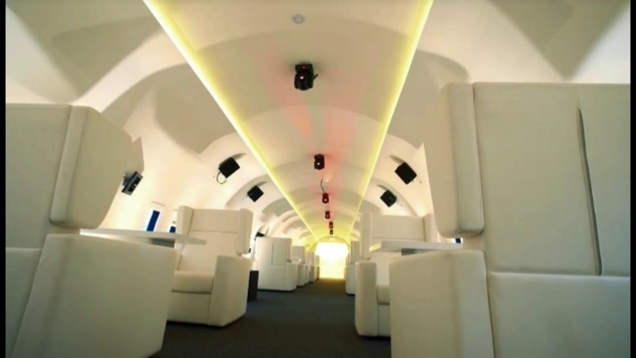 Top 10 Bizarre Restaurant Locations