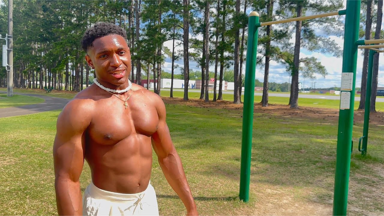 50 pull ups 100 push ups in 5 minutes Challenge - YouTube