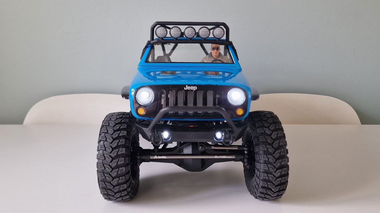 アキシャルSCX10 Axial SCX10 Gen 1 Kit Build Finished - YouTube