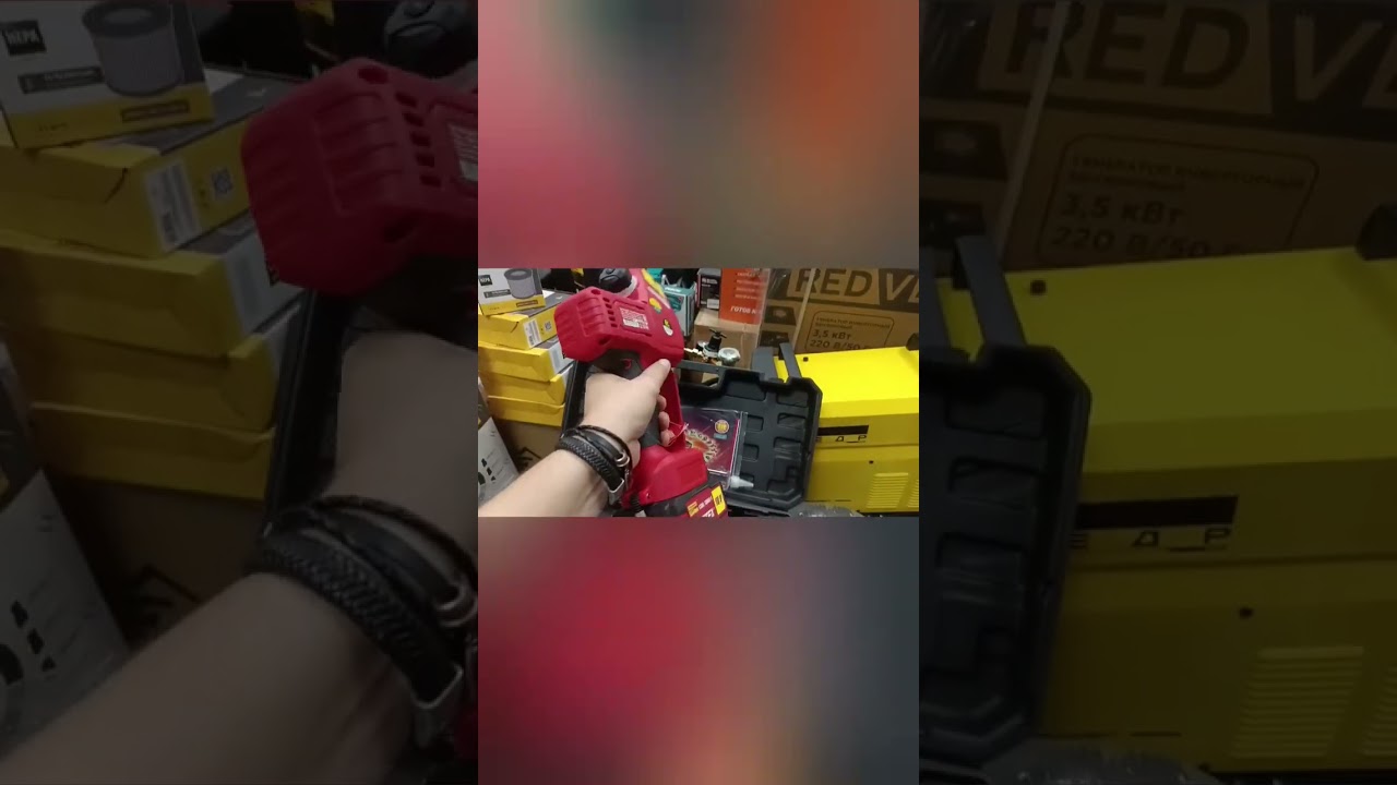 Аккумуляторная цепная  Мини-пила WORTEX CEC 2518 распаковка